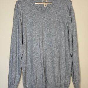 L.L. Bean Men's Light Gray V-Neck Sweater XLT